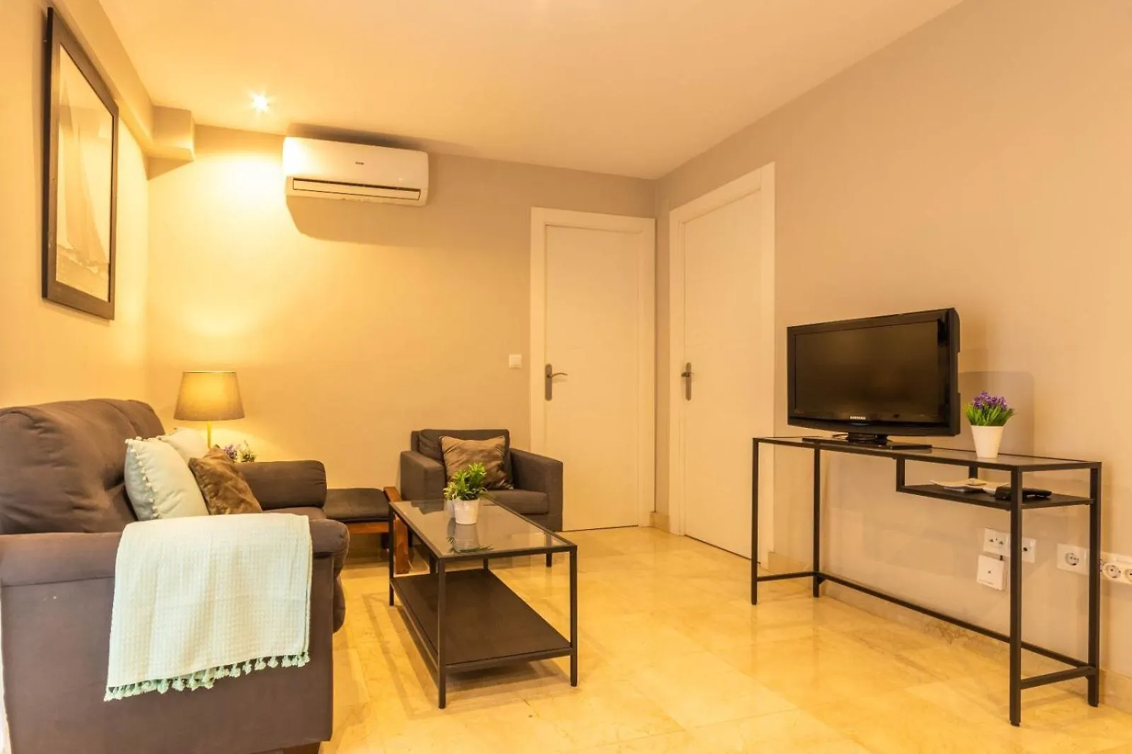 סביליה Unika Homes Castellar ספרד